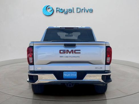 Used 2020 GMC Sierra 1500 SLE w/ SLE Value Package AWD/4WD image 4