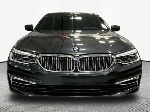 Used 2019 BMW 530i xDrive w/ Executive Package AWD/4WD image 2