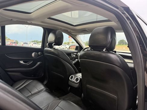 Used 2017 Mercedes-Benz C 300 4MATIC Sedan image 23