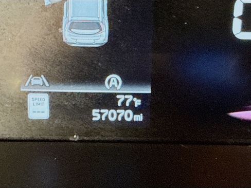 Used 2024 Kia Soul LX w/ Option Group 015 FWD image 16