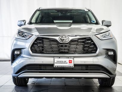 New 2026 Toyota Highlander Platinum