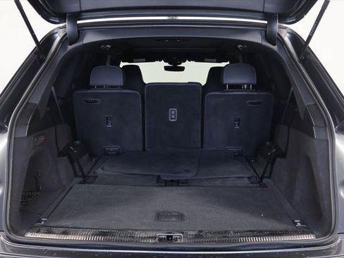 Certified 2025 Audi SQ7 Prestige AWD/4WD image 14