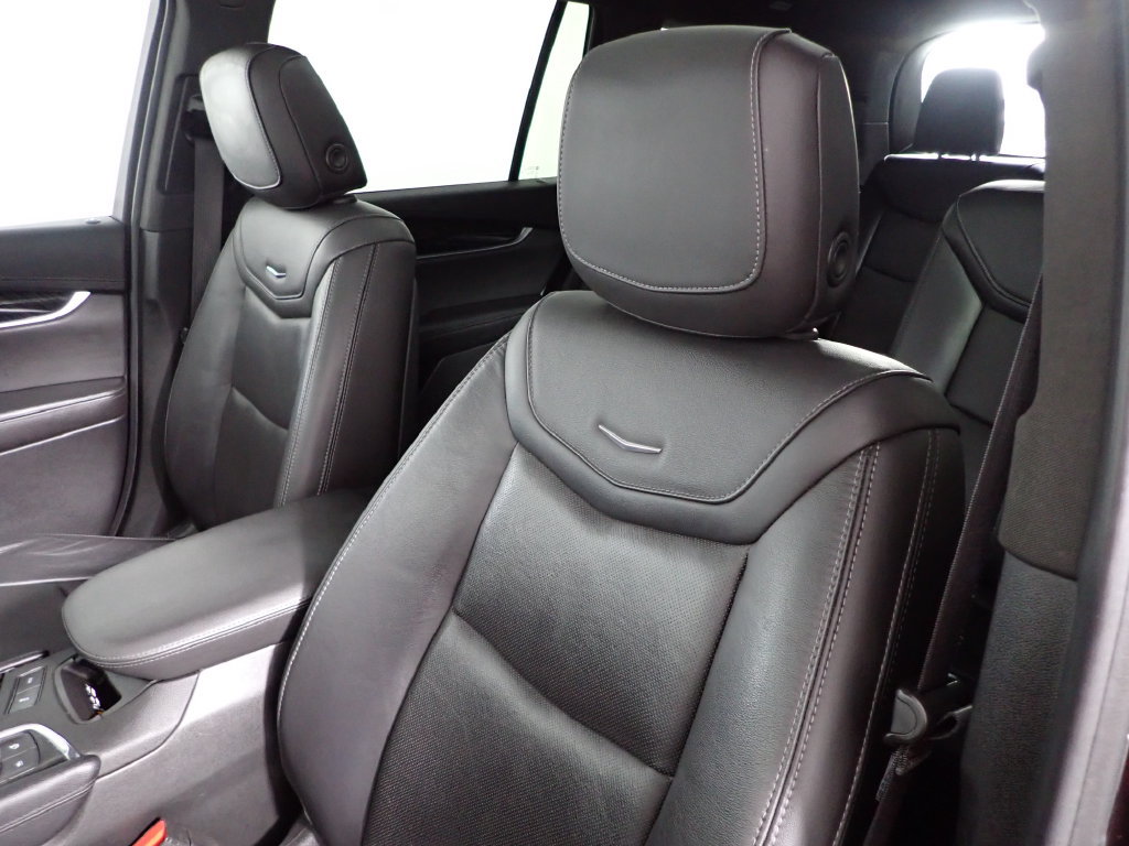 Used 2020 Cadillac XT6 Premium Luxury FWD image 25