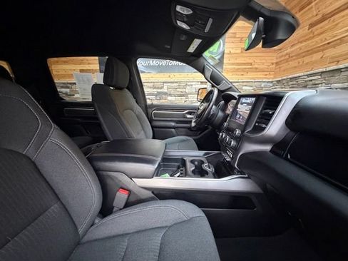 Used 2019 RAM 1500 Big Horn AWD/4WD image 18