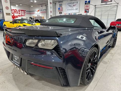 Used 2015 Chevrolet Corvette Z06 RWD image 4