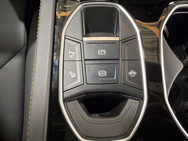 Used 2023 Lamborghini Urus S AWD/4WD image 43