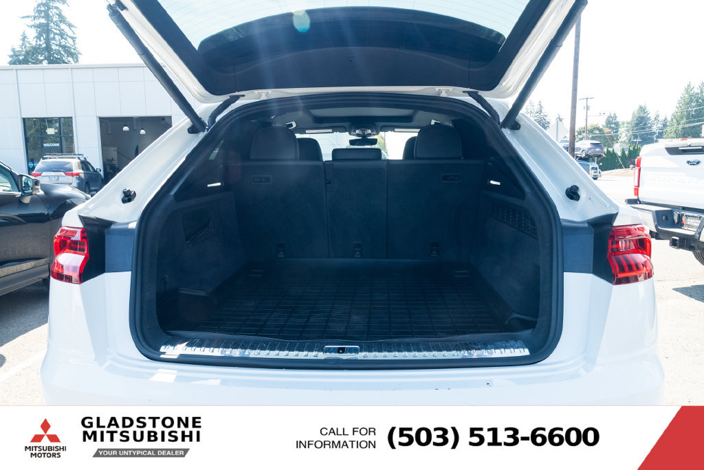 Used 2019 Audi Q8 Prestige AWD/4WD image 8