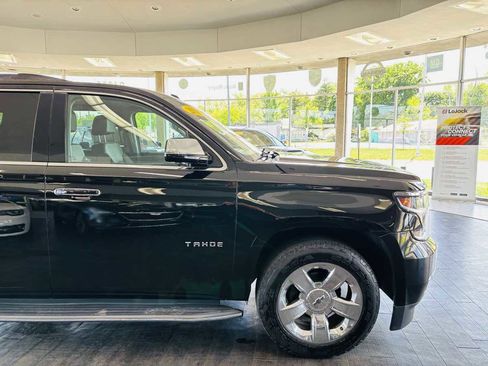 Used 2018 Chevrolet Tahoe 4WD image 3