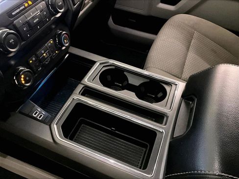 Used 2019 Ford F150 XLT w/ Equipment Group 302A Luxury AWD/4WD image 16