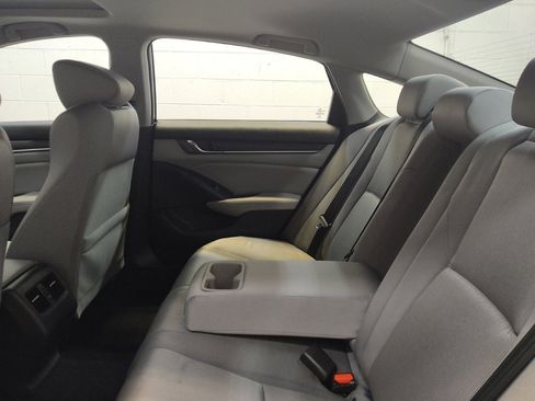 Used 2020 Honda Accord EX image 18