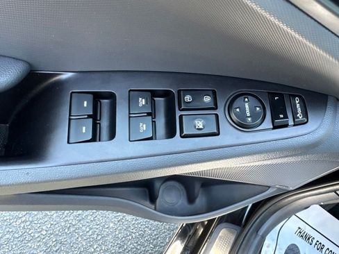 Used 2019 Hyundai Ioniq Limited FWD image 14