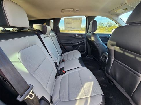 New 2026 Ford Escape SE image 22