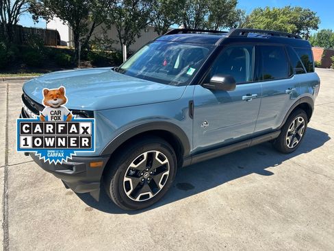 Used 2023 Ford Bronco Sport Outer Banks w/ Tech Package AWD/4WD image 1