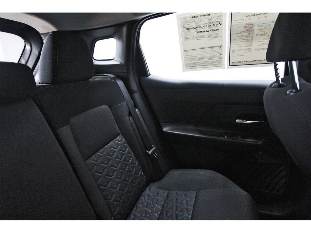 Used 2026 Nissan Kicks SV FWD image 10