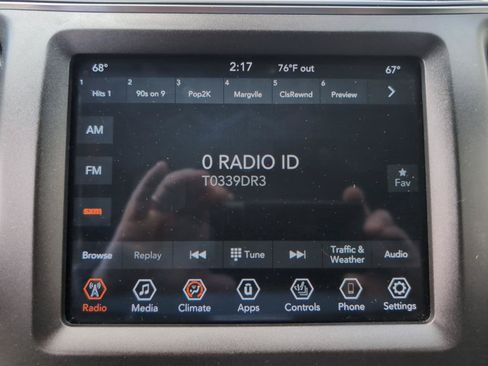 Used 2020 Jeep Cherokee Trailhawk w/ Cold Weather Group AWD/4WD image 27