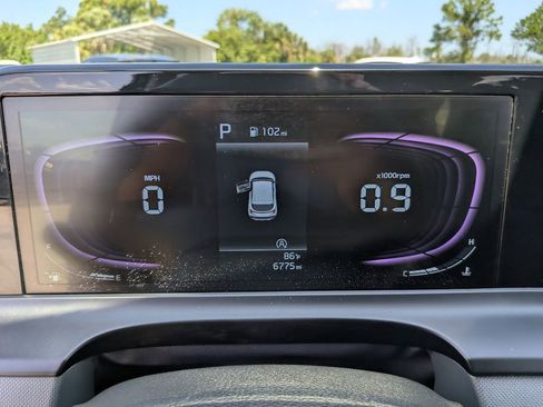 Certified 2026 Kia Seltos LX FWD image 33