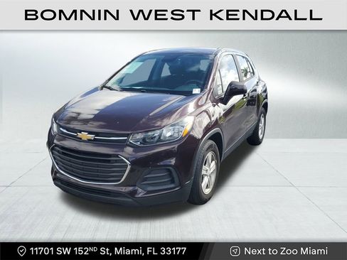Used 2021 Chevrolet Trax LS image 3