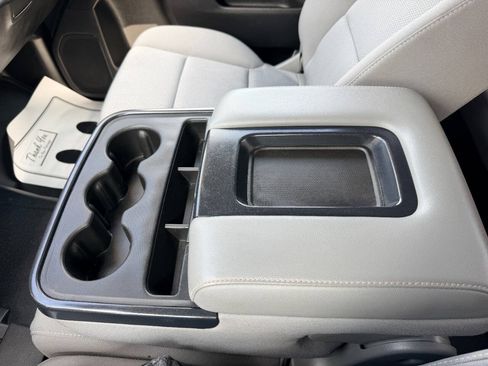 Used 2019 Chevrolet Silverado 2500 W/T AWD/4WD image 38