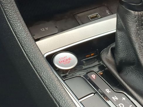 Used 2022 Volkswagen Passat 2.0T SE image 20