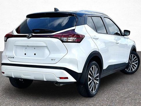 Used 2024 Nissan Kicks SV FWD image 7