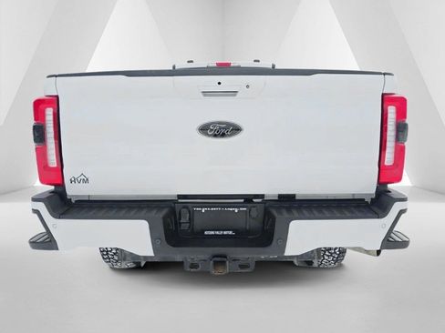 Used 2022 Ford F250 Lariat image 5
