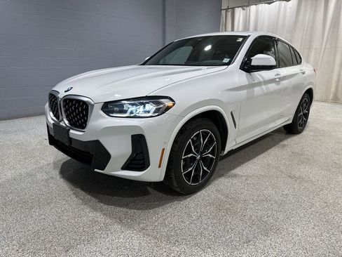 Used 2023 BMW X4 xDrive30i w/ M Sport Package image 4