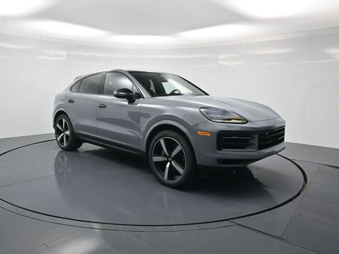 Used 2026 Porsche Cayenne Coupe AWD/4WD image 32