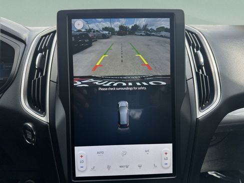 Used 2023 Ford Edge SEL AWD/4WD image 40