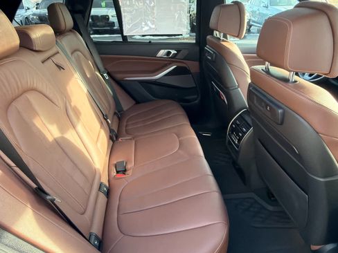 Used 2021 BMW X5 xDrive45e w/ Executive Package image 13