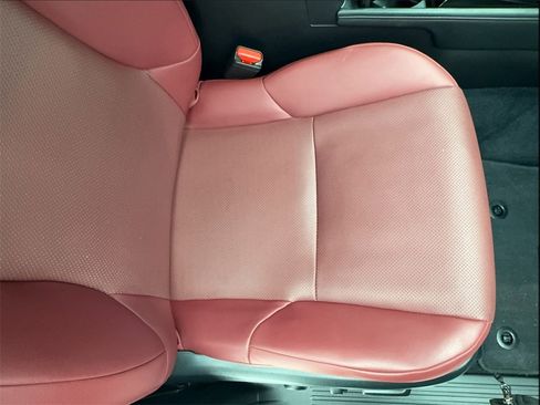 Used 2021 Lexus GX 460 Premium image 25