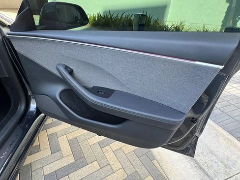 Used 2024 Tesla Model 3 Long Range RWD image 37