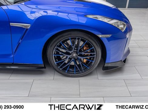 Used 2020 Nissan GT-R Premium AWD/4WD image 41