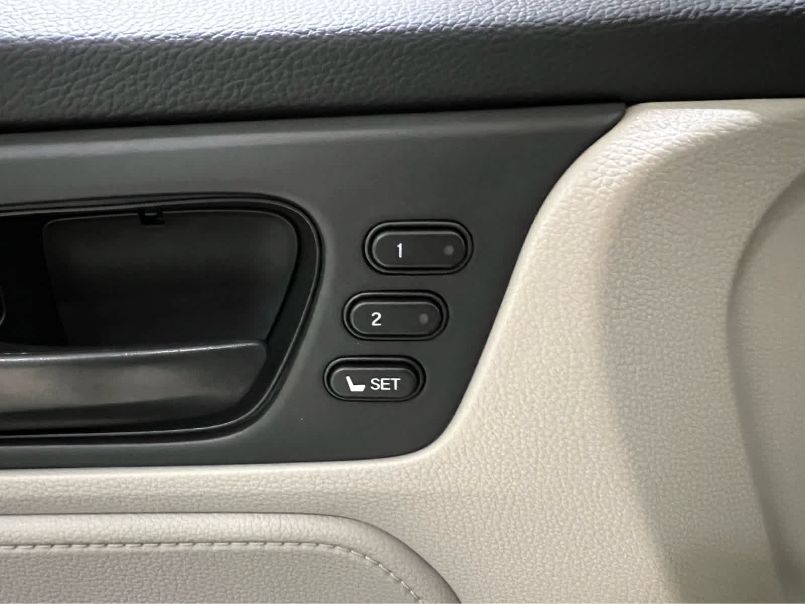 New 2027 Honda Odyssey EX-L image 16