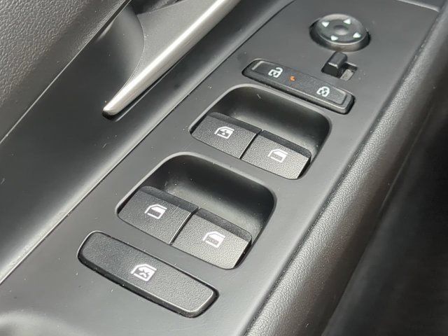 Used 2025 Hyundai Elantra SEL FWD image 23