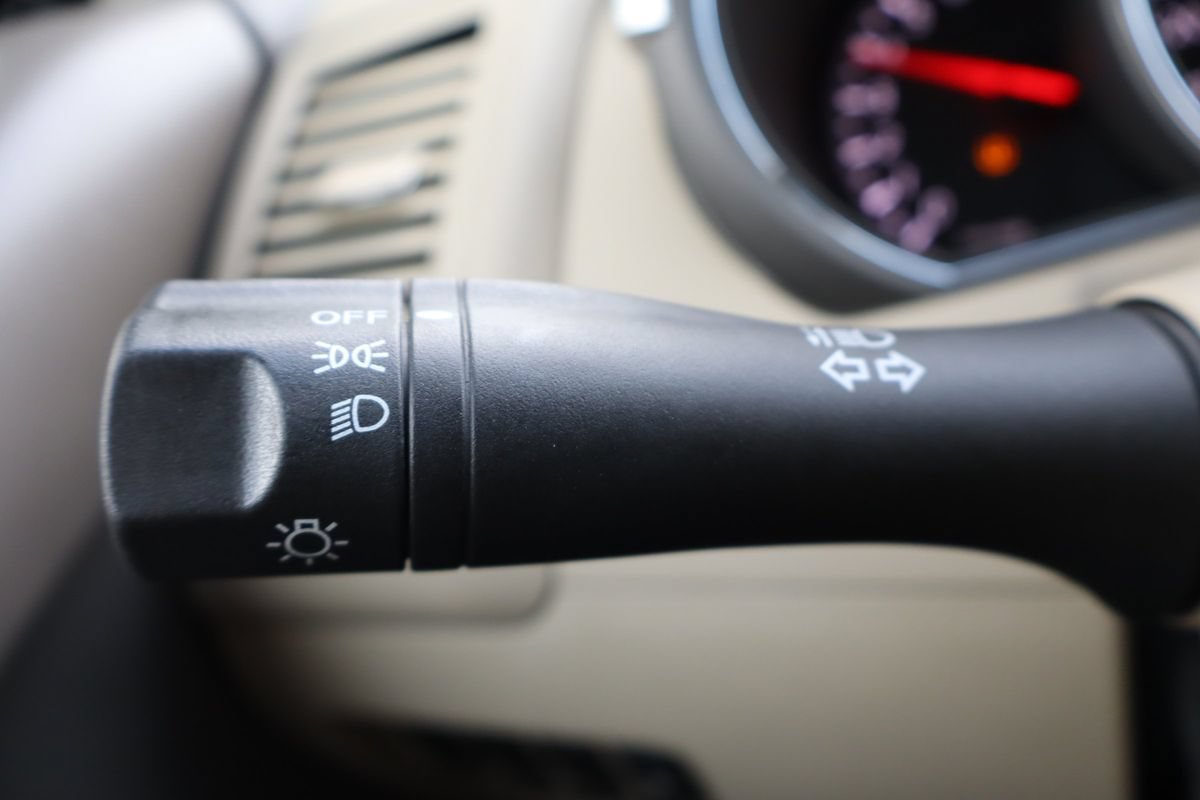 Used 2013 Nissan Murano S AWD/4WD image 30