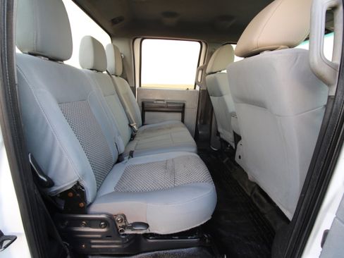 Used 2016 Ford F250 XL w/ Power Equipment Group image 63