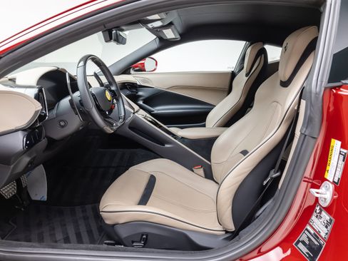 Certified 2022 Ferrari Roma RWD image 65