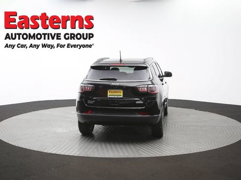 Used 2018 Jeep Compass Latitude w/ Popular Equipment Group AWD/4WD image 38