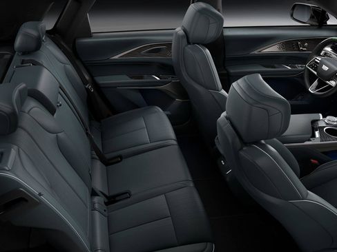 New 2025 Cadillac Lyriq Sport image 29