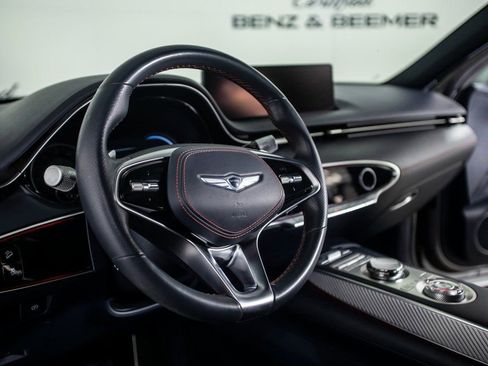 Used 2022 Genesis GV70 3.5T Sport image 13