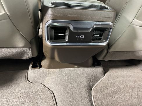 Used 2024 GMC Sierra 1500 SLT w/ SLT Convenience Package image 27