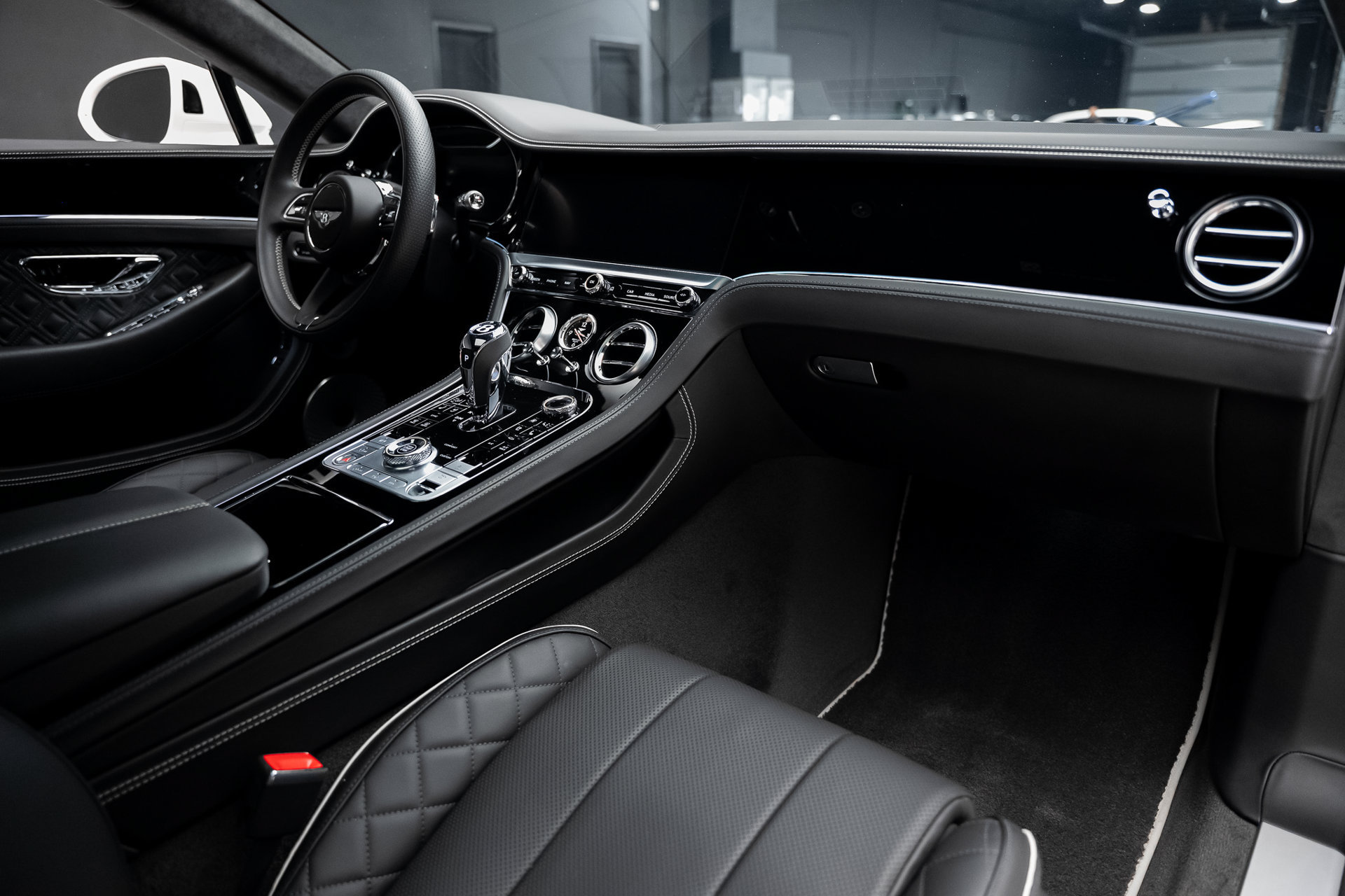 Used 2022 Bentley Continental GT AWD/4WD image 60