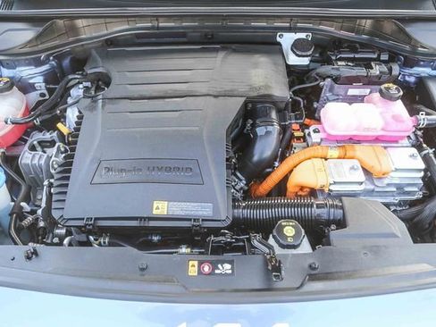 Used 2022 Kia Niro EX image 27