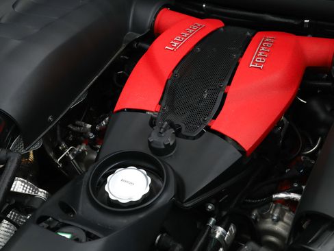 Certified 2022 Ferrari F8 Tributo image 33