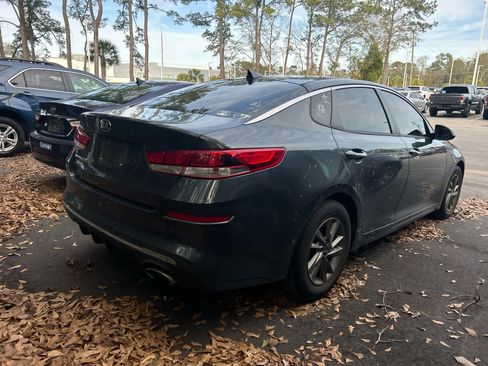 Used 2020 Kia Optima LX image 5