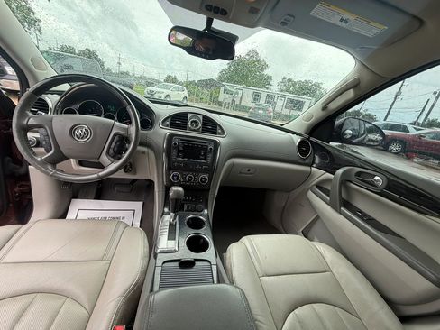 Used 2017 Buick Enclave Leather FWD image 13