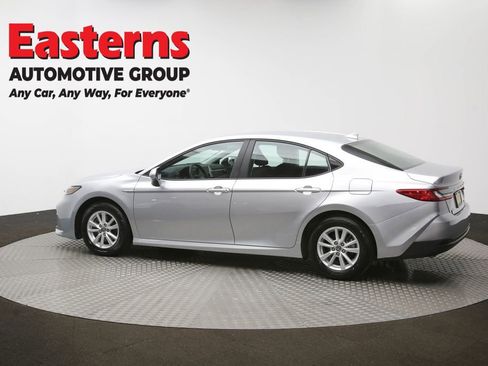 Used 2025 Toyota Camry LE FWD image 62
