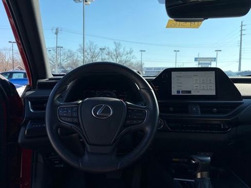 Used 2024 Lexus UX 250h F Sport image 23