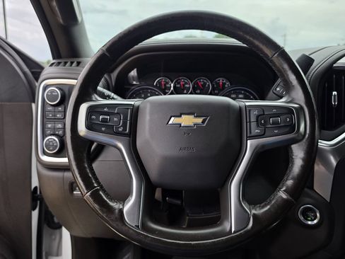 Used 2020 Chevrolet Silverado 1500 LTZ w/ LTZ Convenience Package AWD/4WD image 24