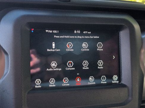 Used 2022 Jeep Wrangler Sport image 16